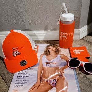Hooters Orange Cap and Bottle Set